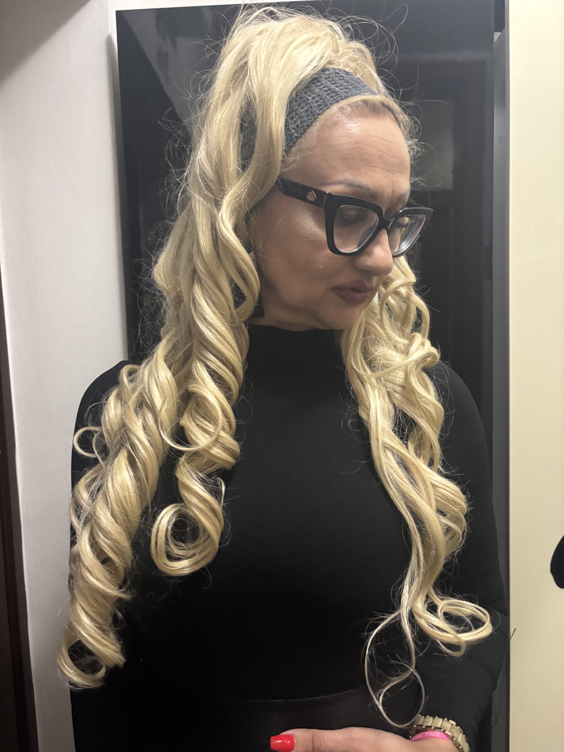 Šampanjac / Srednje Plava │Opuštena kovrča │80cm │Rep na mrežicu photo review